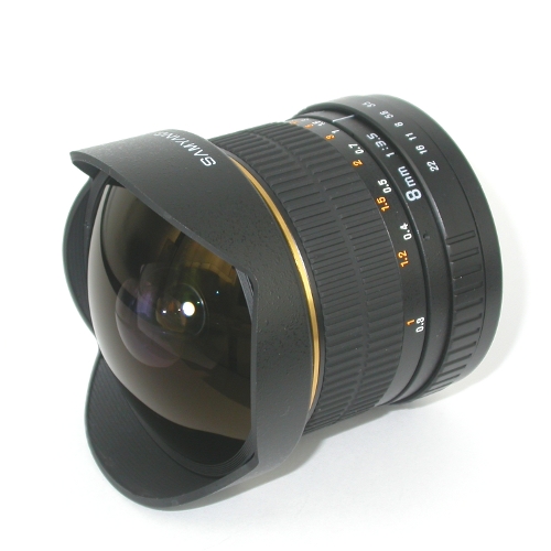 Obiettivo Samyang ultragrandangolo FISH-EYE  focale 8mm f 3,5 innesto Canon Eos