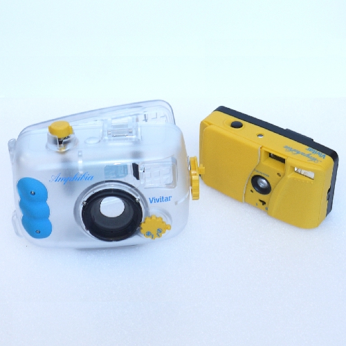 Fotocamera analogica con custodia sub  Vivitar Amphibia underwater 35mm camera